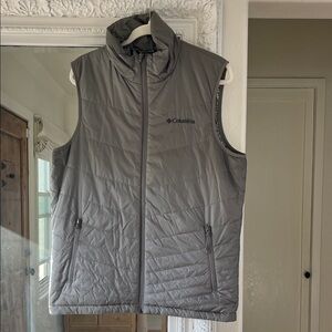 Columbia Men's Charcoal Quilted Vest size Small